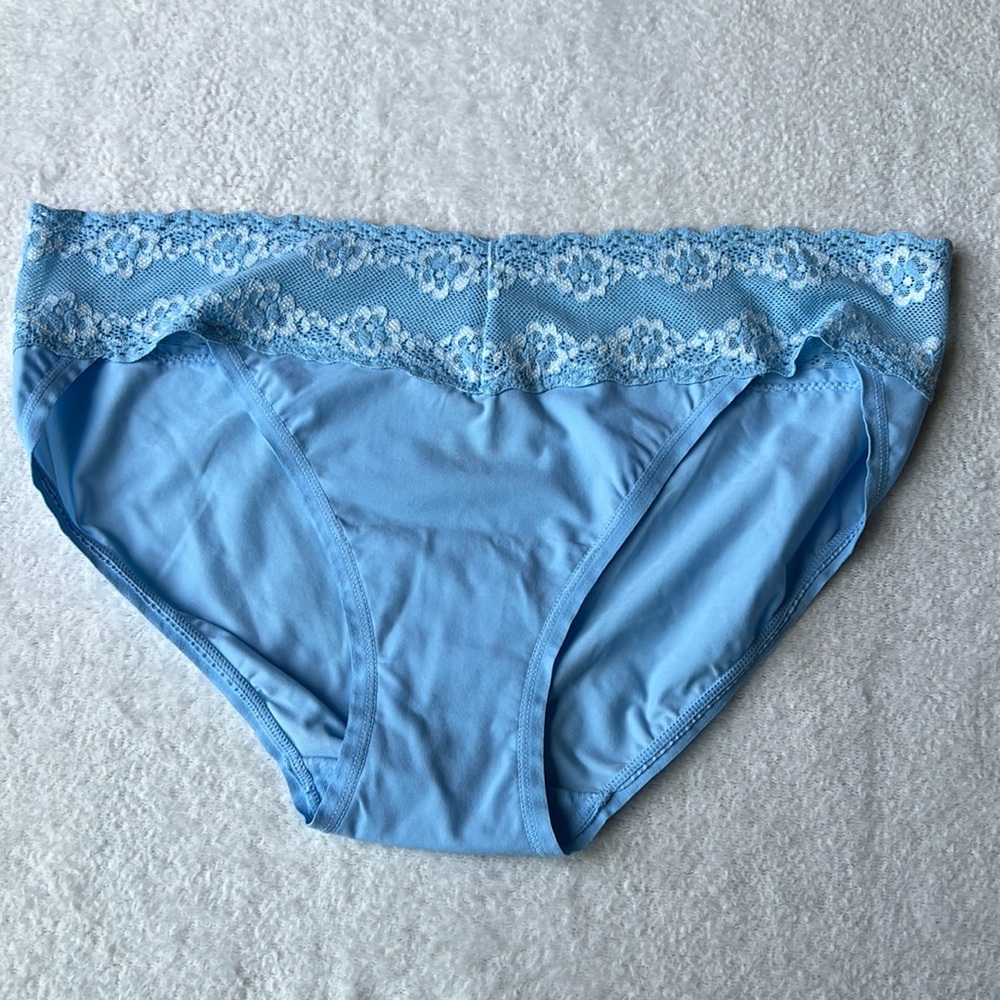 (6) NATORI Bliss Perfection Bikini - Picture 9 of 14